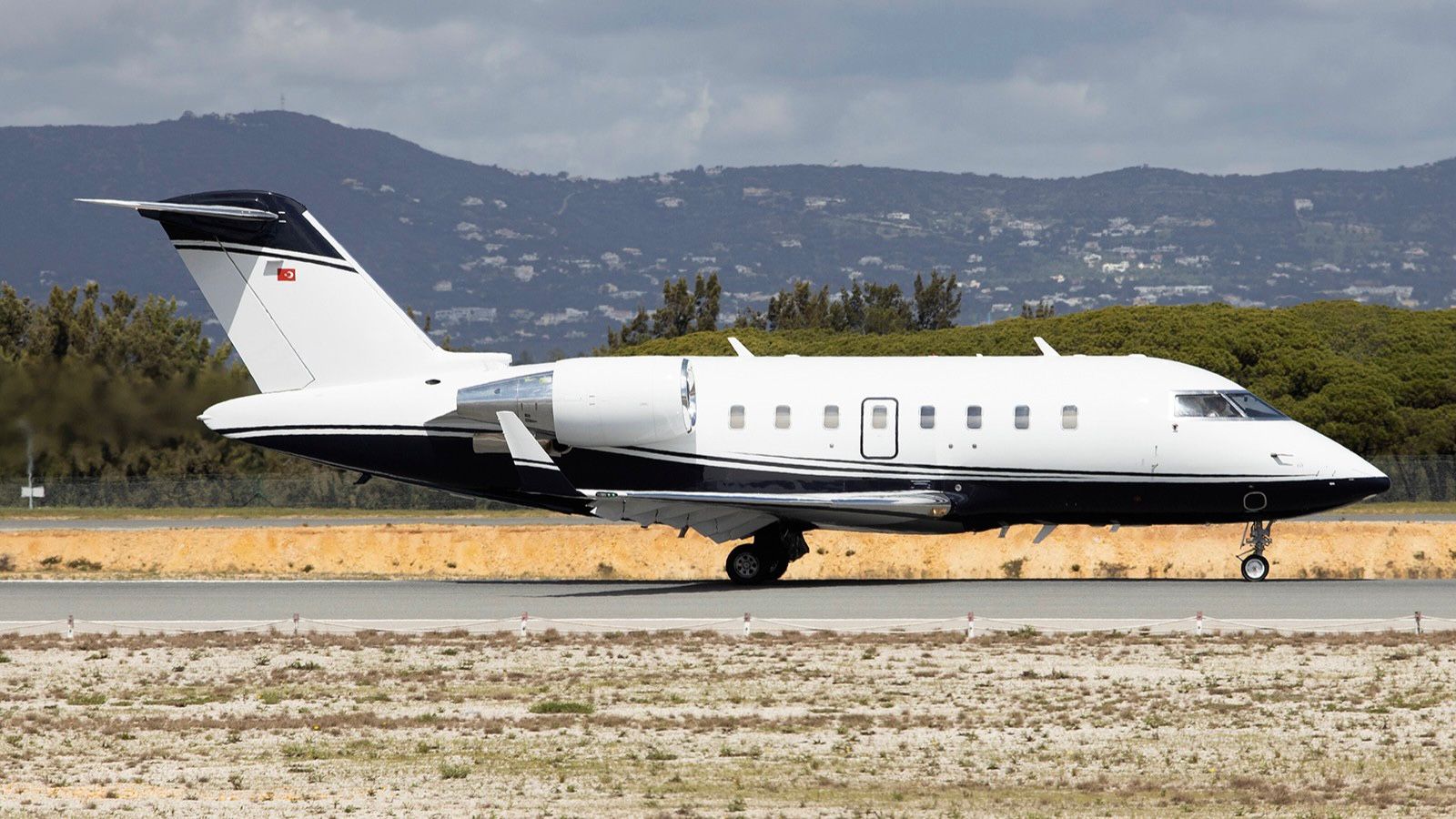 Bombardier Challenger Series